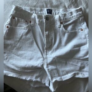 White denim GAP shorts